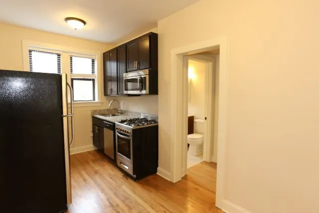 4038 N Ashland Ave, ,  60613, USA 60613-unit#3E-Chicago-IL