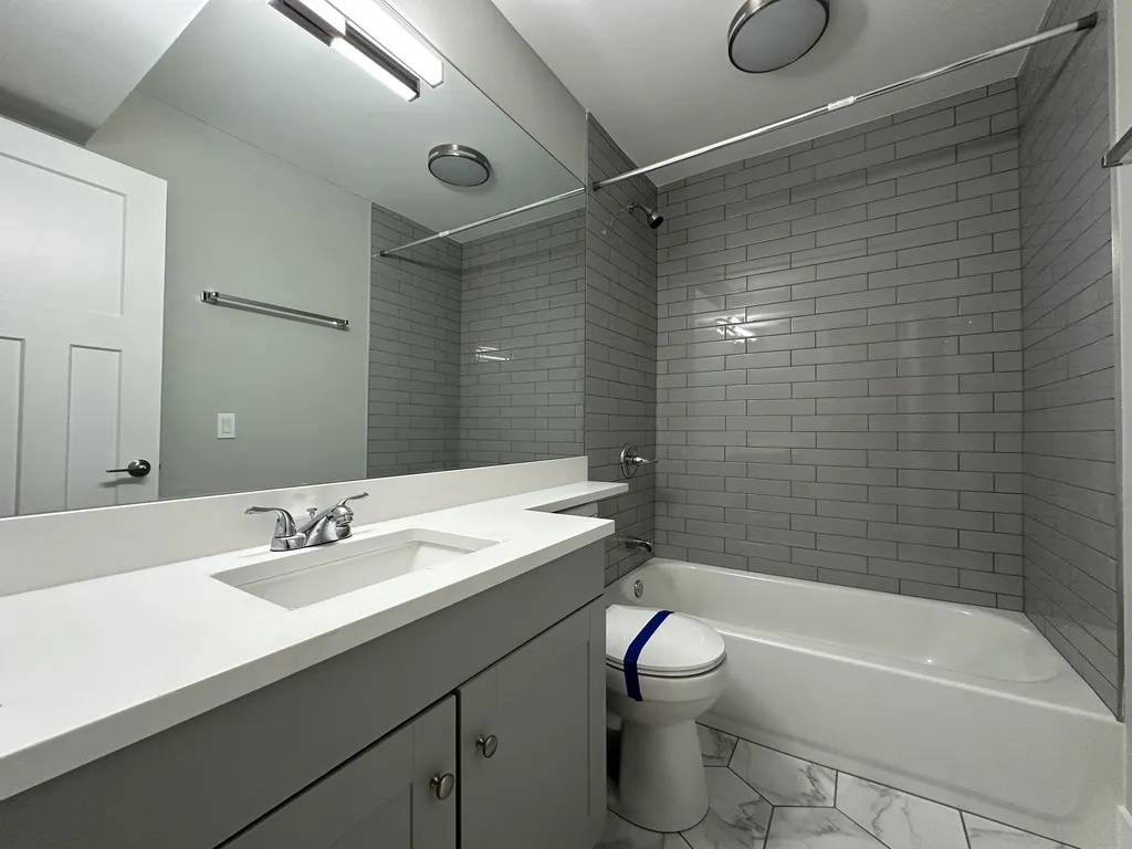 1220 N La Salle Dr, , 60610, USA 60610-unit#4D-Chicago-IL