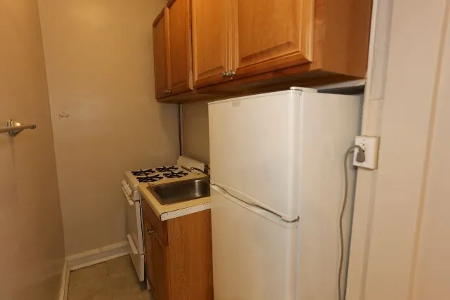 2827 N Burling St, ,  60657, USA 60657-unit#04-Chicago-IL