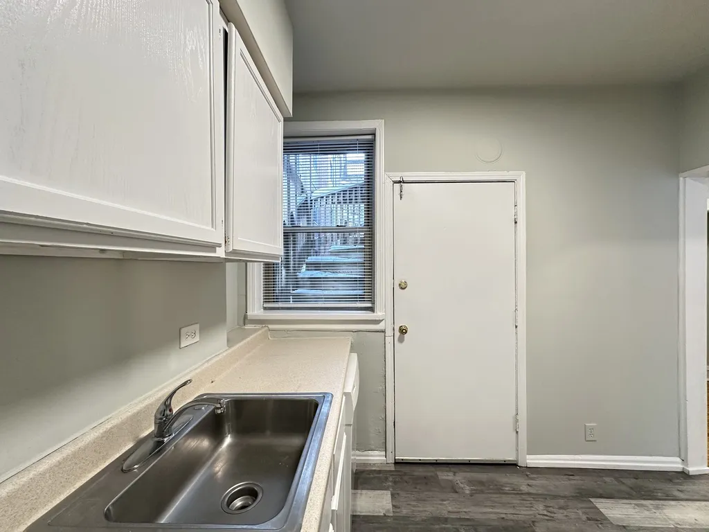 628 W Barry Ave, ,  60657, USA 60657-unit#1S-Chicago-IL