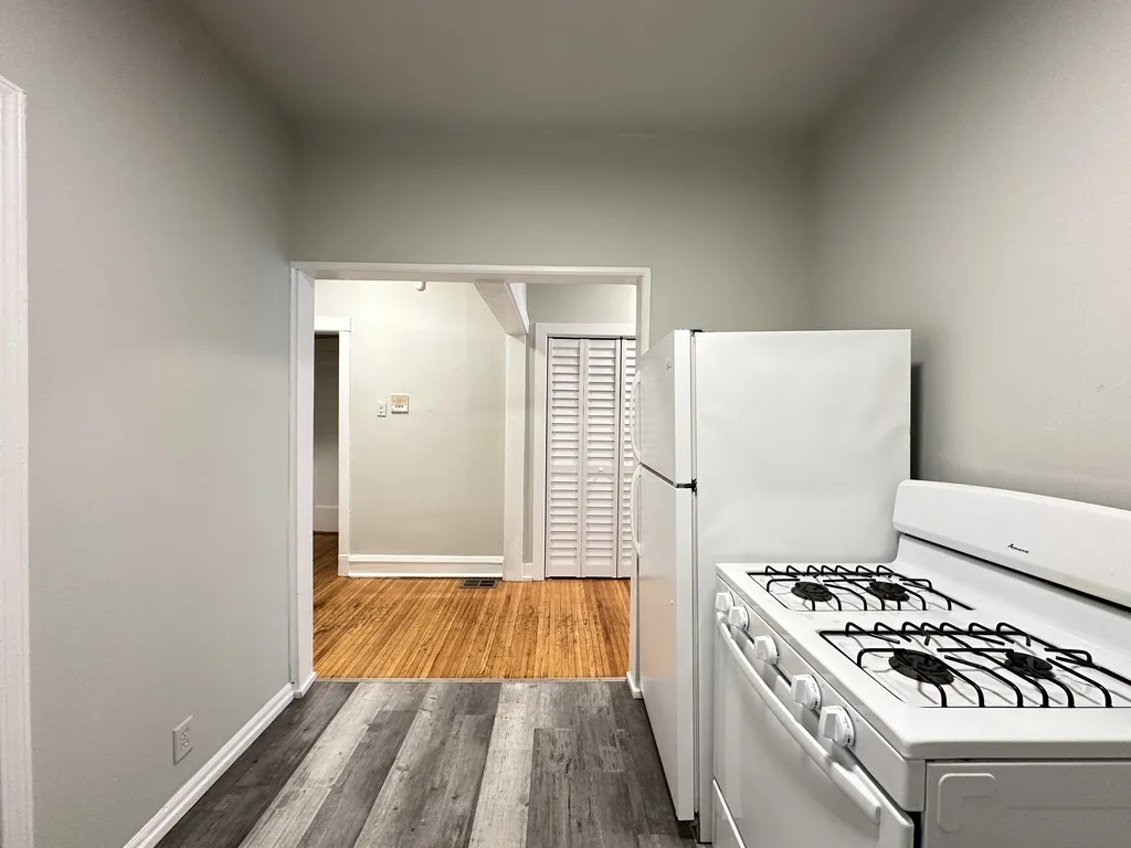 628 W Barry Ave, ,  60657, USA 60657-unit#1S-Chicago-IL