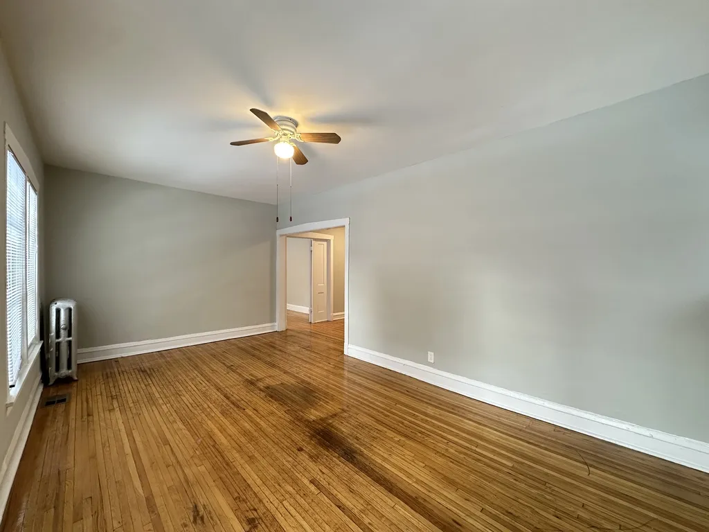 628 W Barry Ave, ,  60657, USA 60657-unit#1S-Chicago-IL