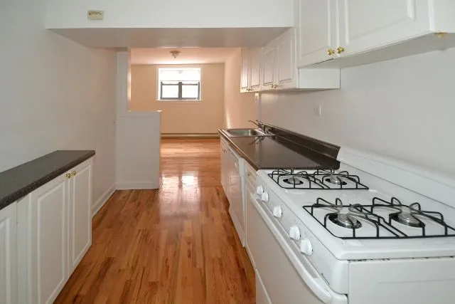 819 W Waveland Ave, , 60613, USA 60613-unit#G-Chicago-IL