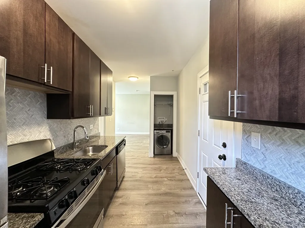 713 W Brompton Ave, ,  60657, USA 60657-unit#58-Chicago-IL