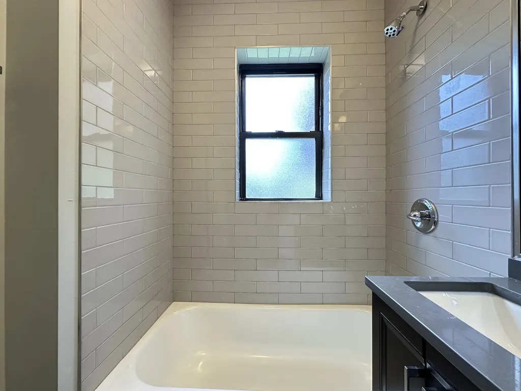 713 W Brompton Ave, ,  60657, USA 60657-unit#58-Chicago-IL