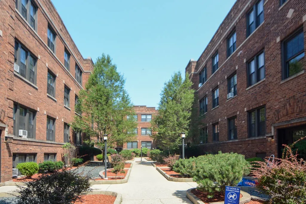 626 W Cornelia Ave, , 60657, USA 60657-unit#3S-Chicago-IL