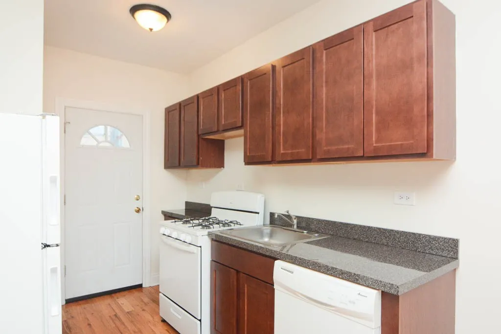 626 W Cornelia Ave, , 60657, USA 60657-unit#3S-Chicago-IL