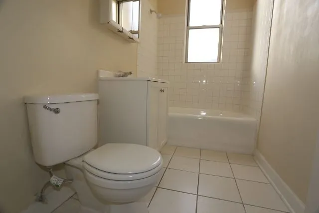 556 W Aldine Ave, , 60657, USA 60657-unit#1W-Chicago-IL