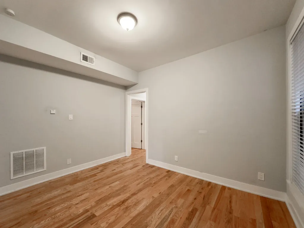 645 W Oakdale Ave, ,  60657, USA 60657-unit#3-Chicago-IL