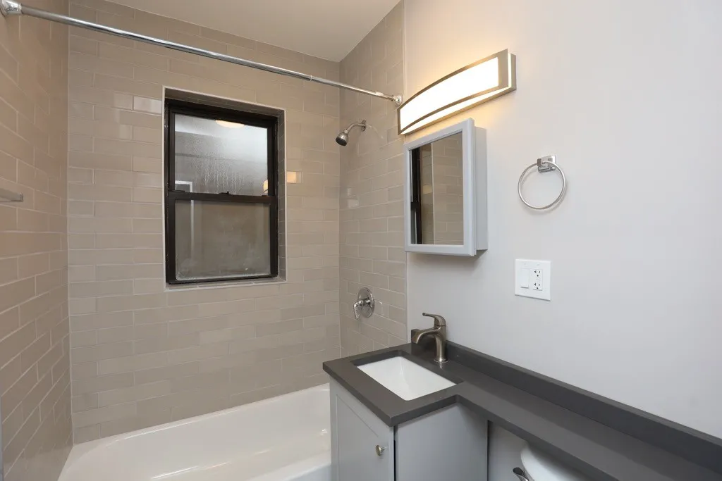 4546 N Damen Ave, , 60625, USA 60625-unit#210-Chicago-IL