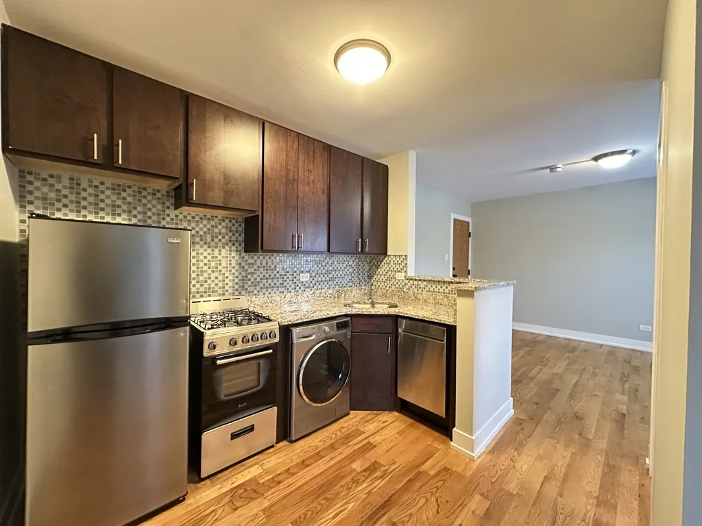2912 N Mildred Ave, ,  60657, USA 60657-unit#2CC-Chicago-IL