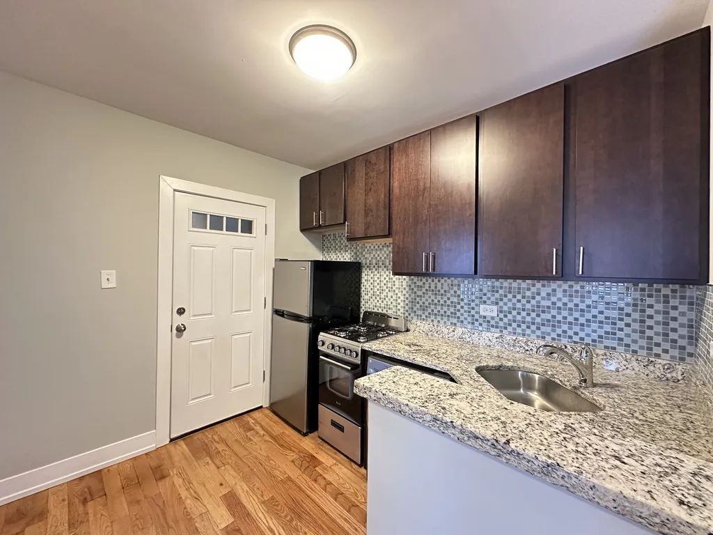2912 N Mildred Ave, ,  60657, USA 60657-unit#2CC-Chicago-IL