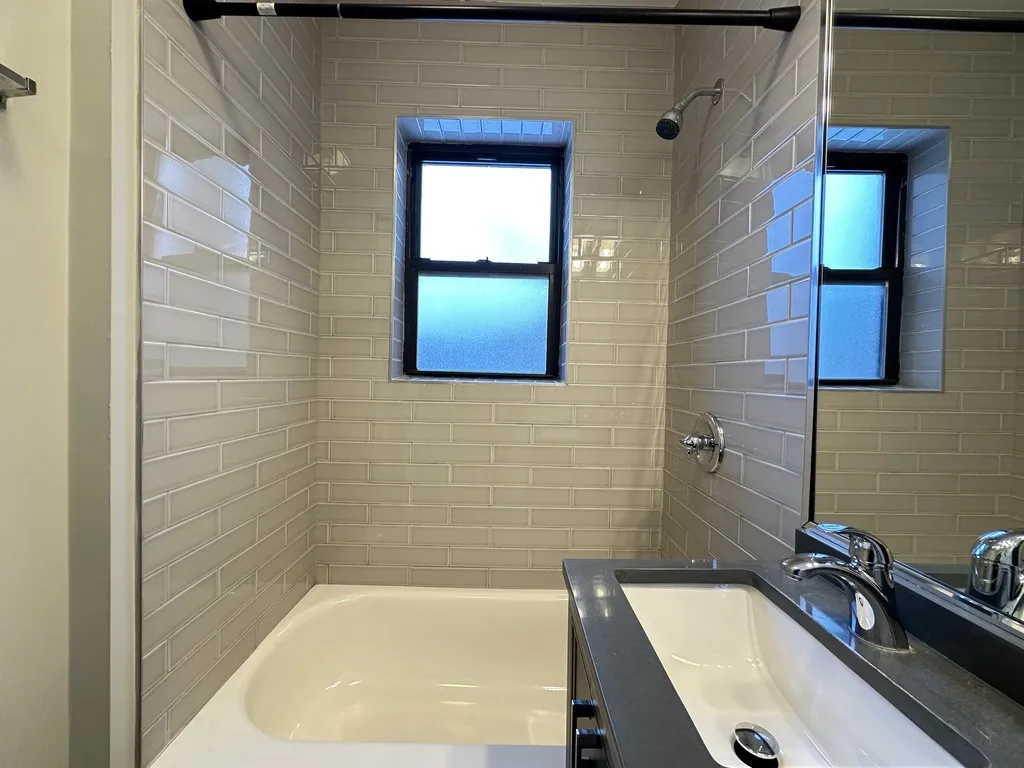 2912 N Mildred Ave, ,  60657, USA 60657-unit#2CC-Chicago-IL
