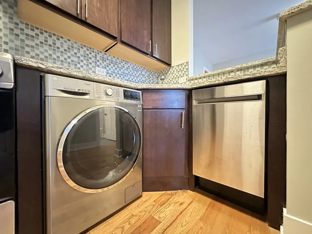 2912 N Mildred Ave, ,  60657, USA 60657-unit#2CC-Chicago-IL