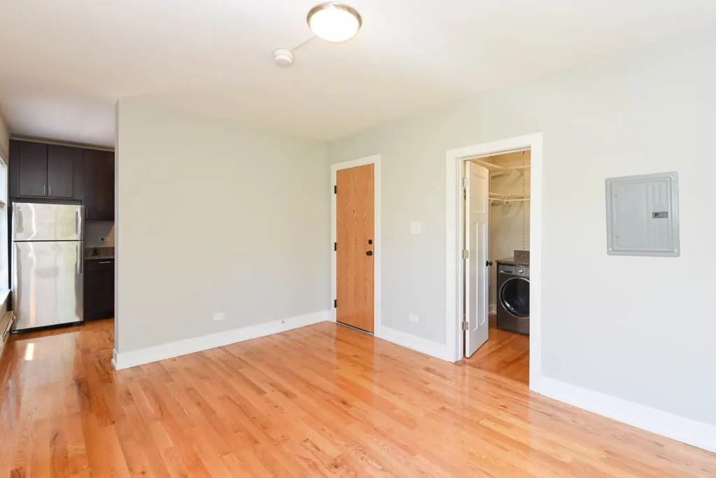 2914 N Mildred Ave, ,  60657, USA 60657-unit#3FF-Chicago-IL