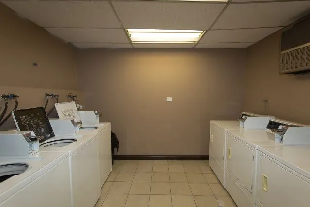 837 W Wolfram St, ,  60657, USA 60657-unit#105-Chicago-IL