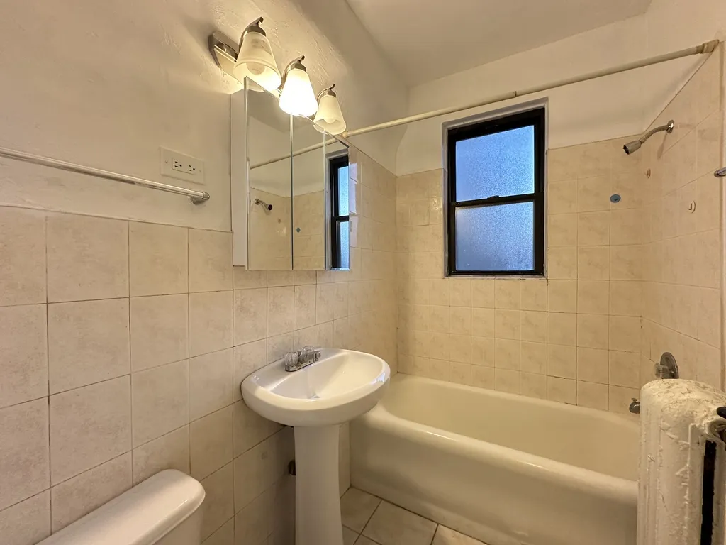 1164 N Dearborn St, , 60610, USA 60610-unit#311-Chicago-IL
