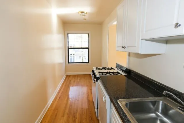 1200 W Wellington Ave, ,  60657, USA 60657-unit#2-Chicago-IL
