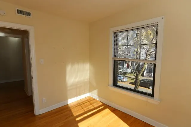 1200 W Wellington Ave, ,  60657, USA 60657-unit#2-Chicago-IL
