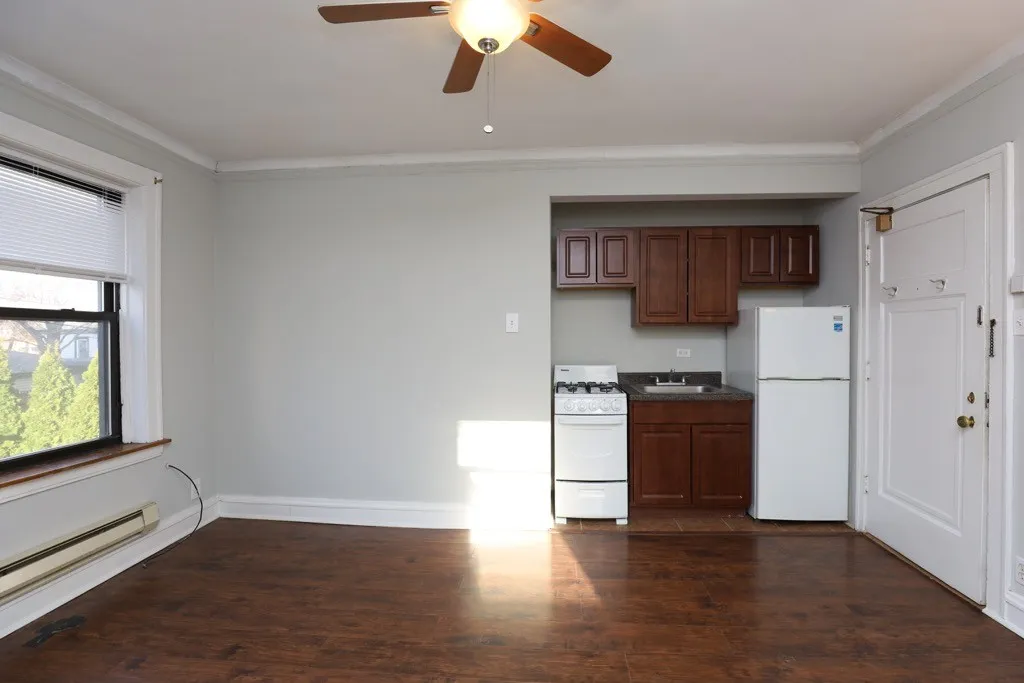 4546 N Damen Ave, ,  60625, USA 60625-unit#215-Chicago-IL