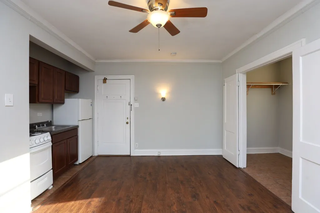 4546 N Damen Ave, ,  60625, USA 60625-unit#215-Chicago-IL