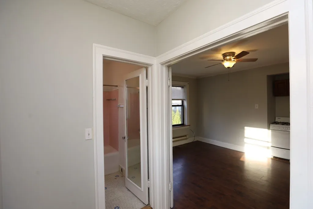 4546 N Damen Ave, ,  60625, USA 60625-unit#215-Chicago-IL