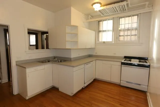 816 W Waveland Ave, , 60613, USA 60613-unit#32-Chicago-IL