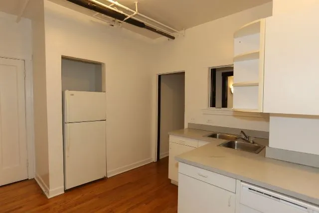 816 W Waveland Ave, ,  60613, USA 60613-unit#32-Chicago-IL