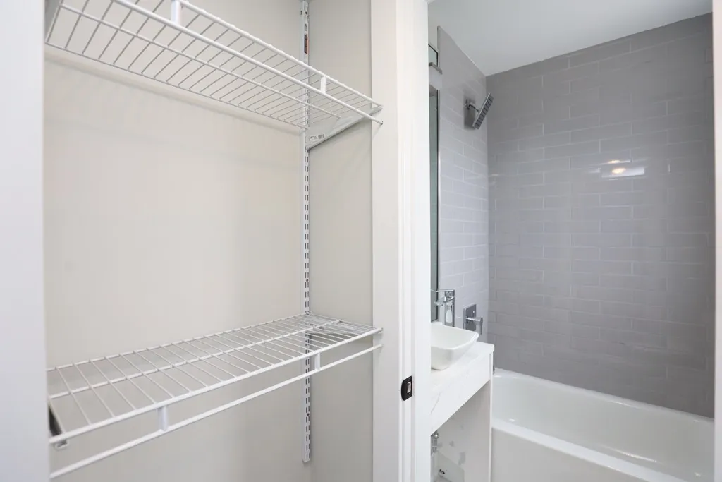 505 W Belmont Ave, , 60657, USA 60657-unit#7H-Chicago-IL