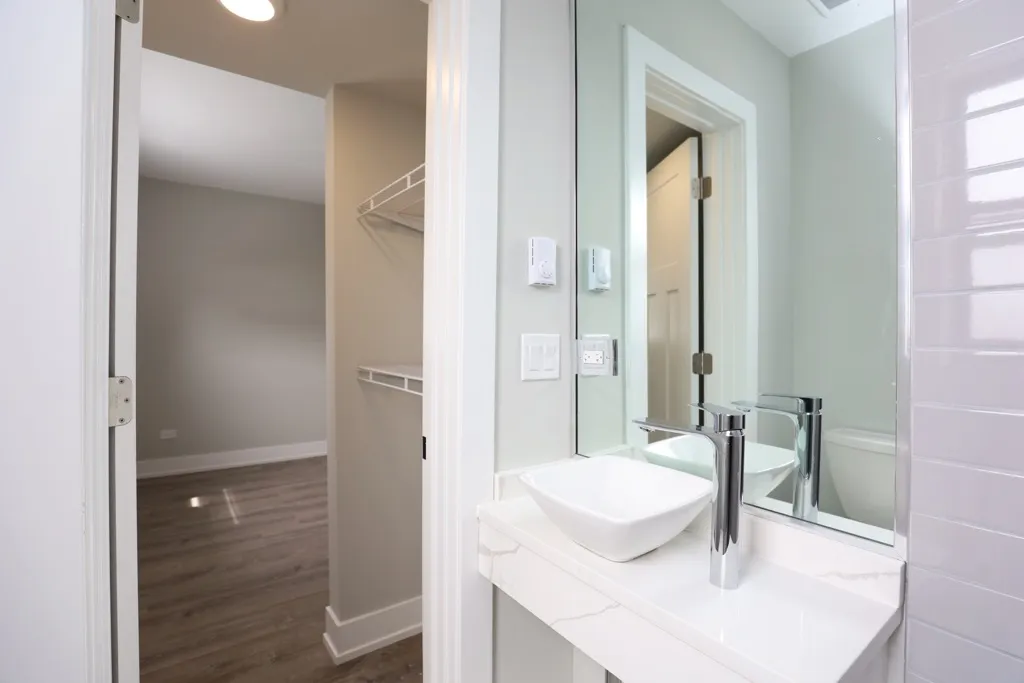 505 W Belmont Ave, , 60657, USA 60657-unit#7H-Chicago-IL