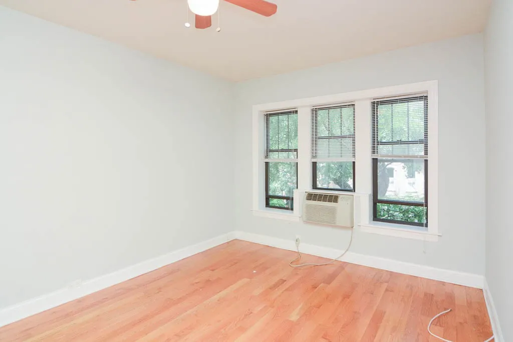 837 W Wolfram St, ,  60657, USA 60657-unit#301-Chicago-IL