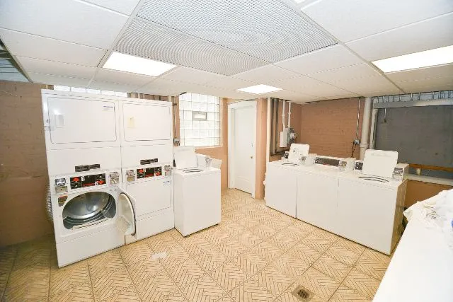 511 W Melrose St, ,  60657, USA 60657-unit#410-Chicago-IL