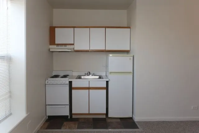 3957 W Irving Park Rd, ,  60641, USA 60618-unit#304-Chicago-IL