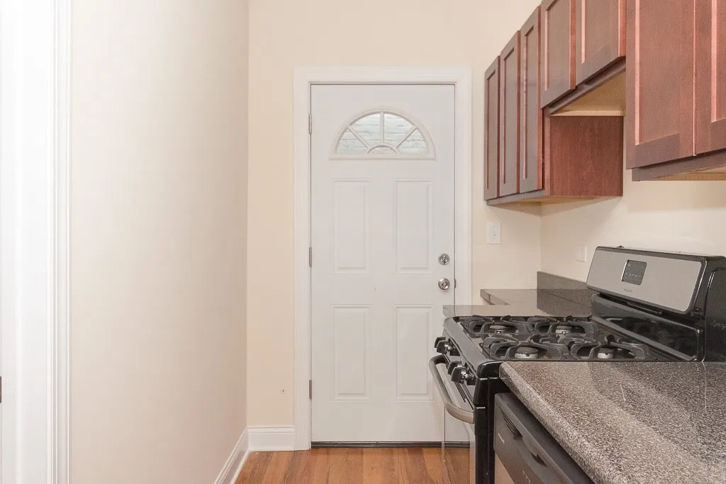 949 W Cornelia Ave, ,  60657, USA 60657-unit#3A-Chicago-IL