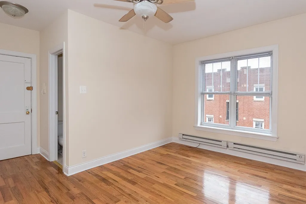 949 W Cornelia Ave, ,  60657, USA 60657-unit#3A-Chicago-IL