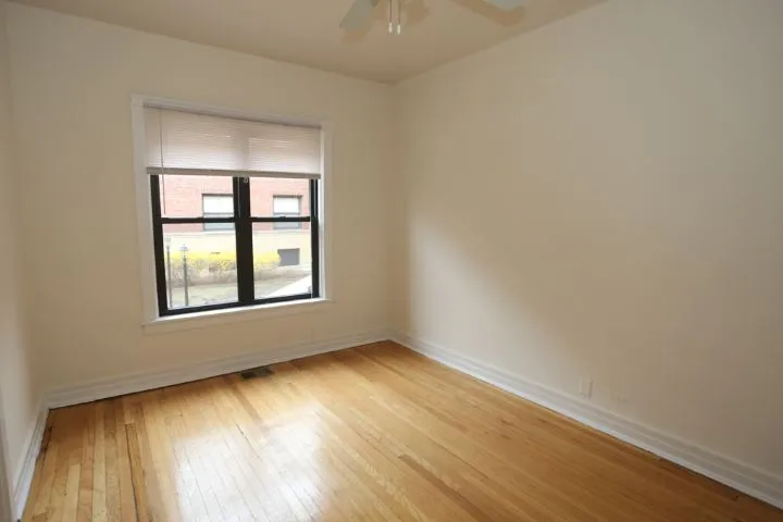 827 W Waveland Ave, ,  60613, USA 60613-unit#3S-Chicago-IL