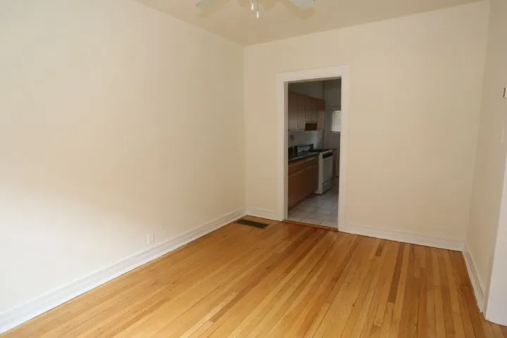 827 W Waveland Ave, ,  60613, USA 60613-unit#3S-Chicago-IL