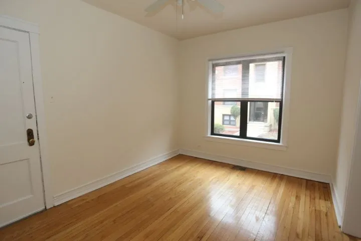 827 W Waveland Ave, ,  60613, USA 60613-unit#3S-Chicago-IL