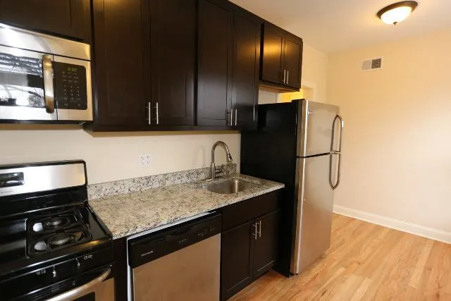 4036 N Ashland Ave, , 60613, USA 60613-unit#2W-Chicago-IL