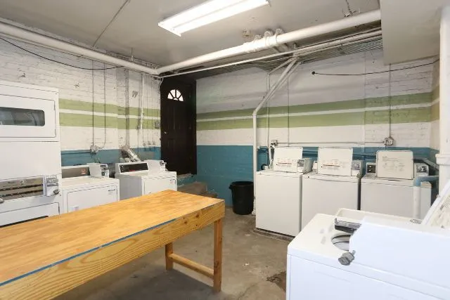 4034 N Ashland Ave, ,  60613, USA 60613-unit#2W-Chicago-IL