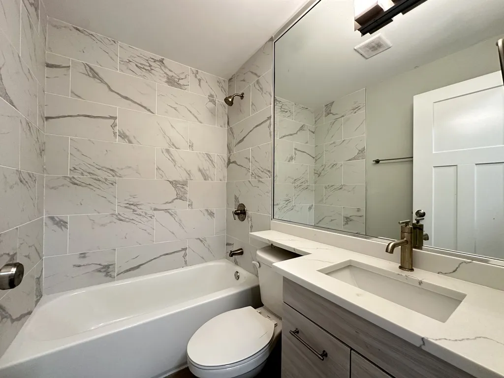 445 W Barry Ave, ,  60657, USA 60657-unit#527-Chicago-IL