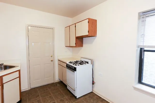 5746 N Winthrop Ave, , 60660, USA 60660-unit#303-Chicago-IL