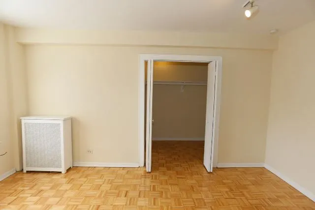739 W Belmont Ave, ,  60657, USA 60657-unit#308-Chicago-IL