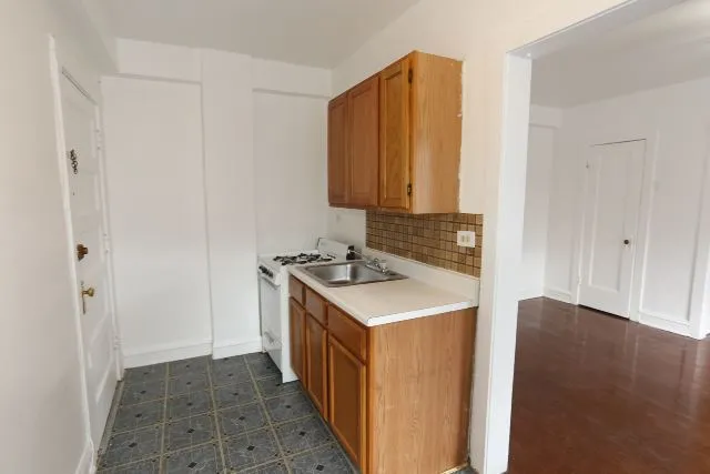 4600 N Beacon St, ,  60640, USA 60640-unit#2D-Chicago-IL