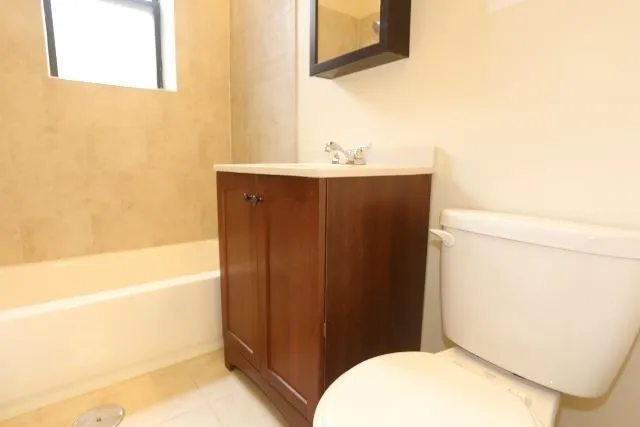 1164 N Dearborn St, ,  60610, USA 60610-unit#214-Chicago-IL