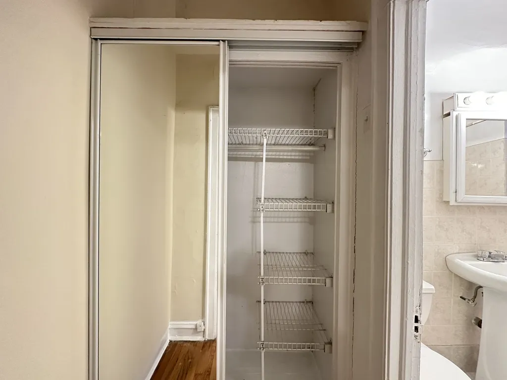 1164 N Dearborn St, ,  60610, USA 60610-unit#413-Chicago-IL