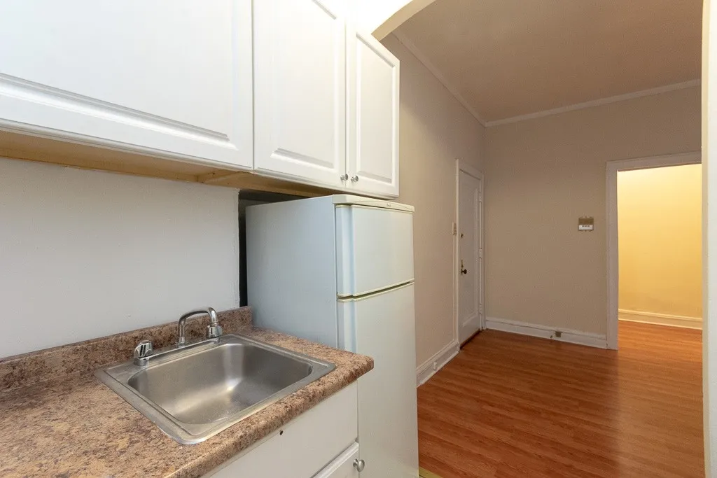 2827 N Burling St, , 60657, USA 60657-unit#02-Chicago-IL