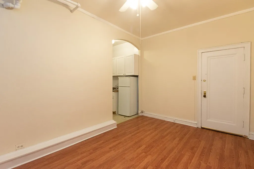 2827 N Burling St, , 60657, USA 60657-unit#02-Chicago-IL