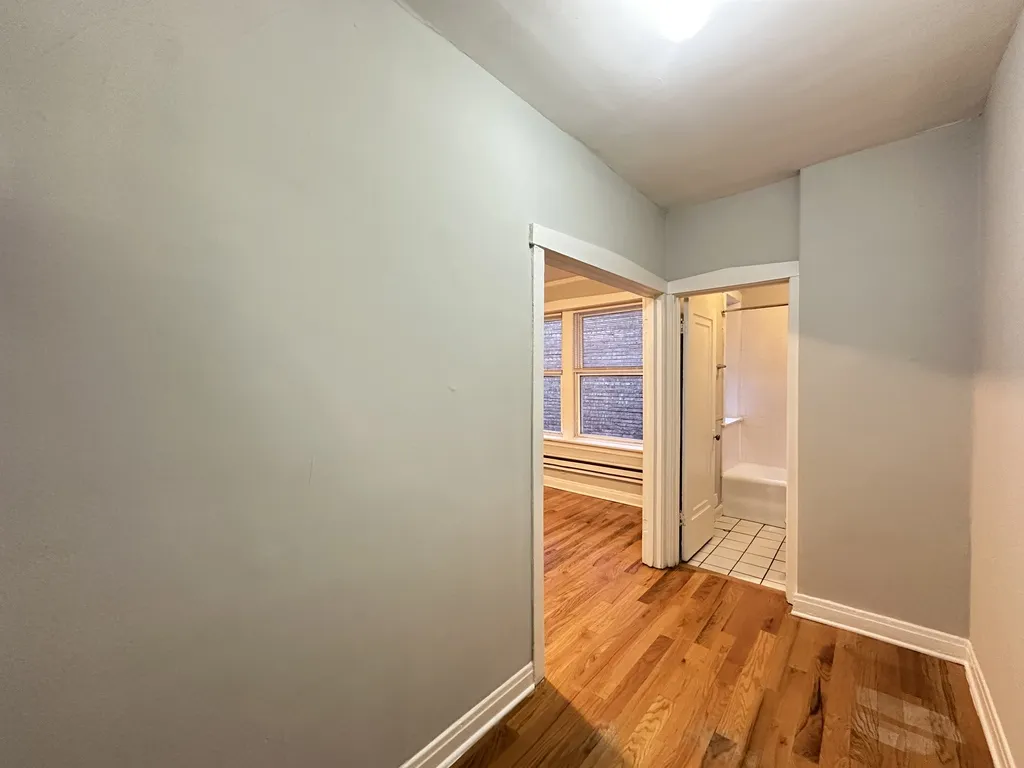 511 W Melrose St, ,  60657, USA 60657-unit#311-Chicago-IL