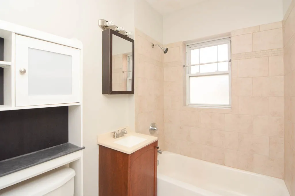 951 W Cornelia Ave, ,  60657, USA 60657-unit#1D-Chicago-IL